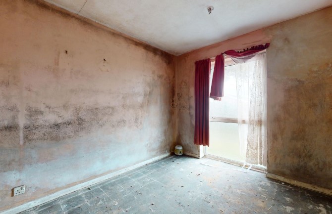 Property for Auction in London - 22 Pinewood Close, Eastbourne, East Sussex
