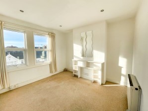 Property for Auction in London - Top Floor Flat, 69 Lorna Road, Hove, East Sussex