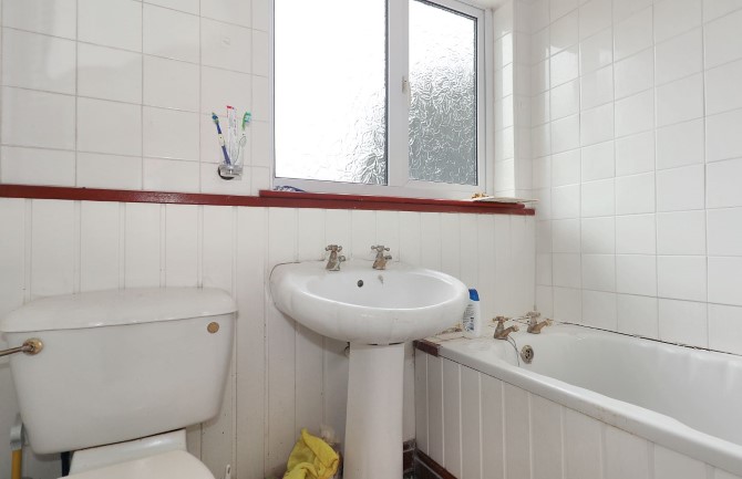 Property for Auction in London - 56 Castlemaine Avenue, Gillingham, Kent