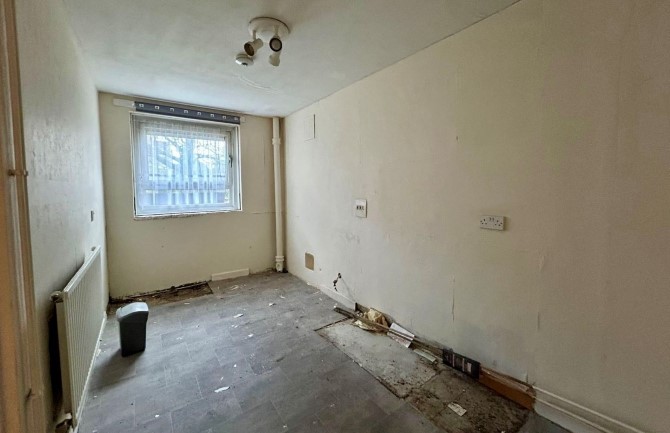 Property for Auction in London - Flat 2 Burghley Tower, Trinity Way, Acton, London