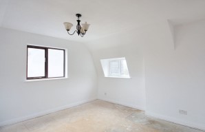 Property for Auction in London - Flat 9 Albany Court, Dallow Road, Luton, Bedfordshire