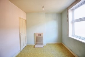 Property for Auction in London - 14 Cross Street, Skegness, Lincolnshire