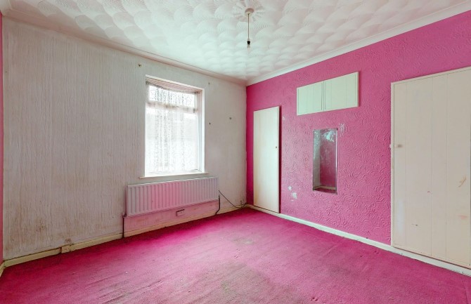 Property for Auction in London - 24 Princess Street, Harwich, Essex