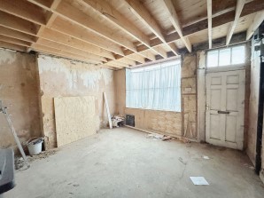 Property for Auction in London - 121 High Street, Boston, Lincolnshire