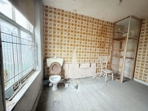 Property for Auction in London - 121 High Street, Boston, Lincolnshire