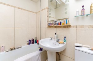 Property for Auction in London - Fifth Floor Flat, Heron Court, 63 Lancaster Gate, Queensway, London
