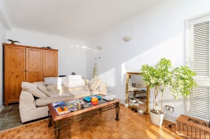 Property for Auction in London - Fifth Floor Flat, Heron Court, 63 Lancaster Gate, Queensway, London