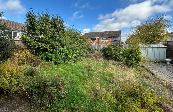 Property for Auction in London - 4 Heronslea, Watford, Hertfordshire