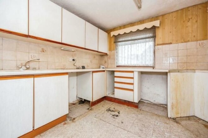 Property for Auction in London - 62 Foxglove Road, South Ockendon, Essex