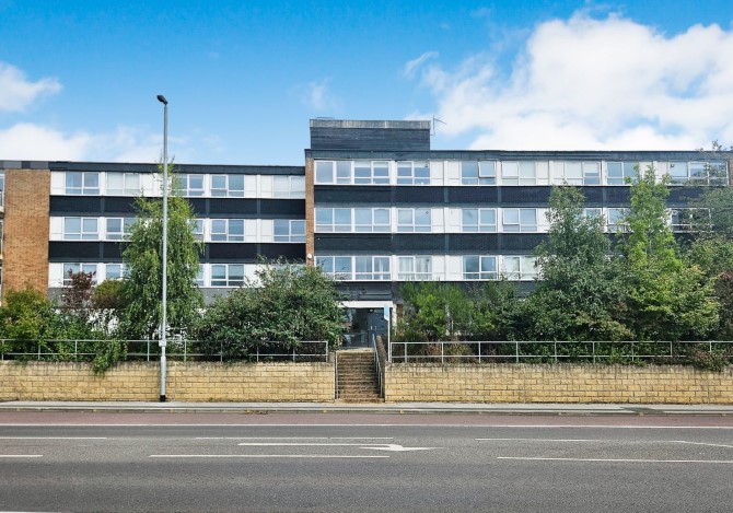 Property for Auction in London - Flat 29 Kirkstall Gate, 101 Commercial Road, Leeds, West Yorkshire