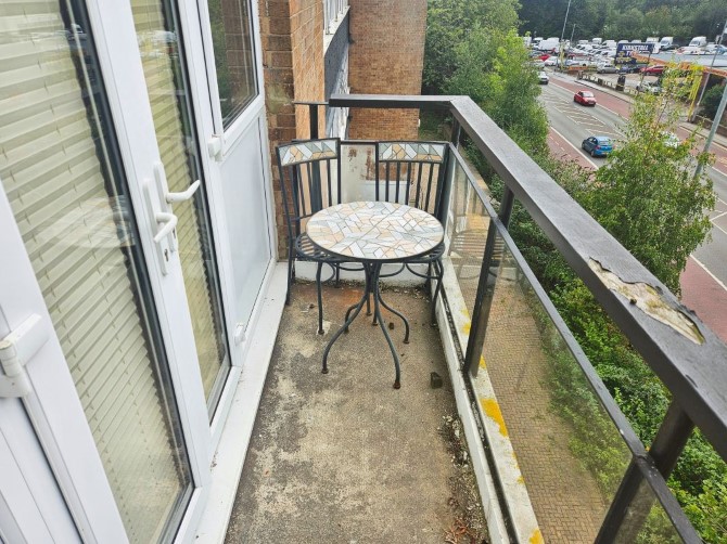 Property for Auction in London - Flat 29 Kirkstall Gate, 101 Commercial Road, Leeds, West Yorkshire