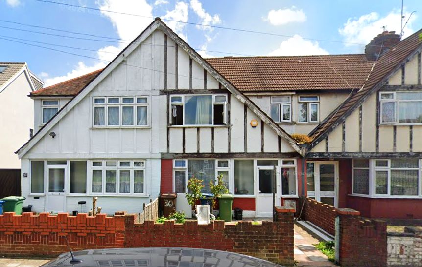 Charlton Road, Harrow, Middlesex, HA3 9HN - Online Auctions