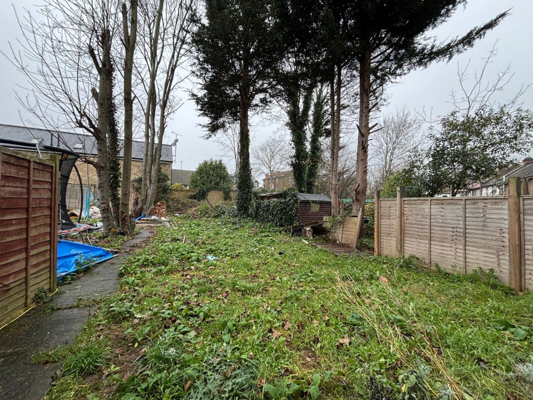 Selhurst Road, London, SE25 5QB - Online Auctions