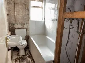 Property for Auction in London - 28 Stream Terrace, Stockport, Cheshire