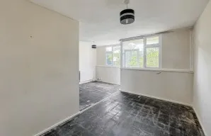 Property for Auction in London - 29 Cotmandene, Dorking, Surrey
