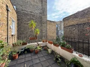 Property for Auction in London - 72 Charlwood Street, Pimlico, London