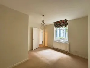 Property for Auction in London - 72 Charlwood Street, Pimlico, London