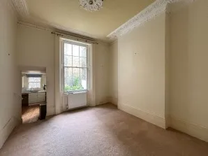 Property for Auction in London - 72 Charlwood Street, Pimlico, London