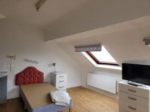 Property for Auction in London - Sandly Court, 39 Queens Road, Southport, Merseyside