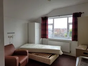 Property for Auction in London - Sandly Court, 39 Queens Road, Southport, Merseyside