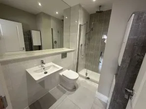 Property for Auction in London - 7 Centurion House, 34-36 High Street, Rickmansworth, Hertfordshire