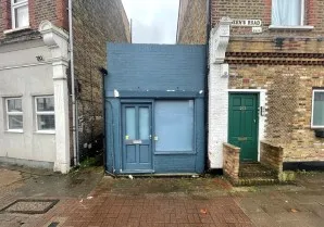 Property for Auction in London - 257A Queens Road, Wimbledon, London