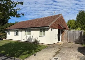 Property for Auction in London - 3 Scottswood Road, Bushey, Hertfordshire