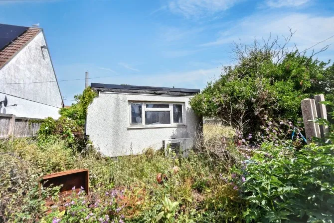 Property for Auction in London - 5 Rover Avenue, Jaywick, Essex