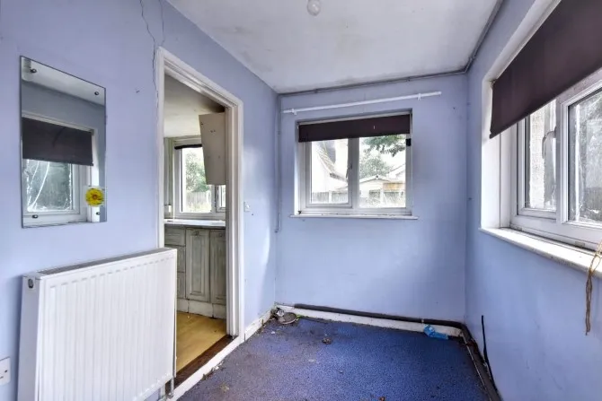 Property for Auction in London - 5 Rover Avenue, Jaywick, Essex