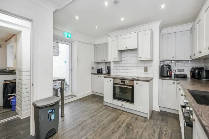 Property for Auction in London - 8 Templar Street, Dover, Kent