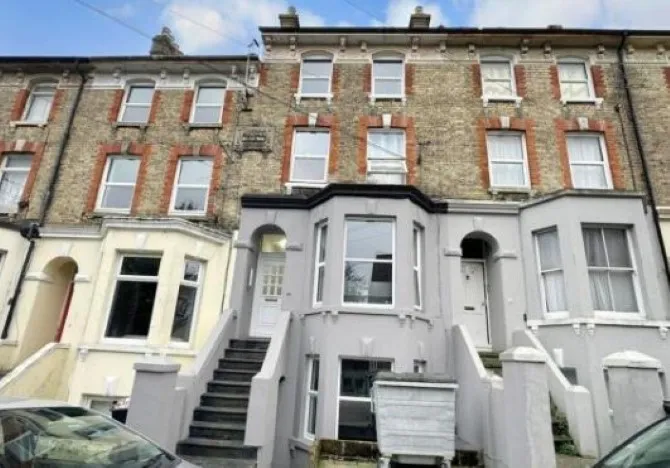Property for Auction in London - 8 Templar Street, Dover, Kent