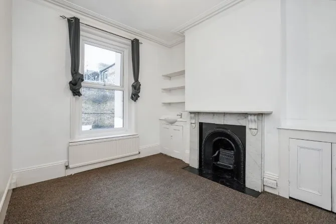 Property for Auction in London - 8 Templar Street, Dover, Kent