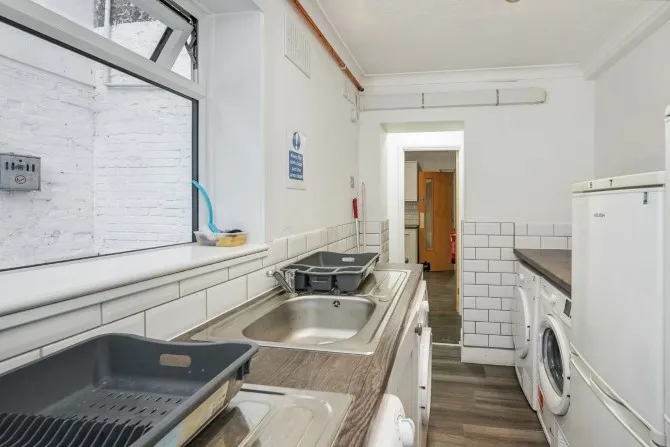 Property for Auction in London - 8 Templar Street, Dover, Kent