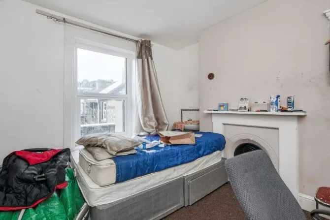 Property for Auction in London - 8 Templar Street, Dover, Kent
