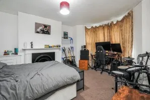 Property for Auction in London - 8 Templar Street, Dover, Kent