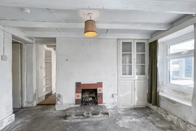 Property for Auction in London - 53 Rose Hill, St. Blazey, Par, Cornwall