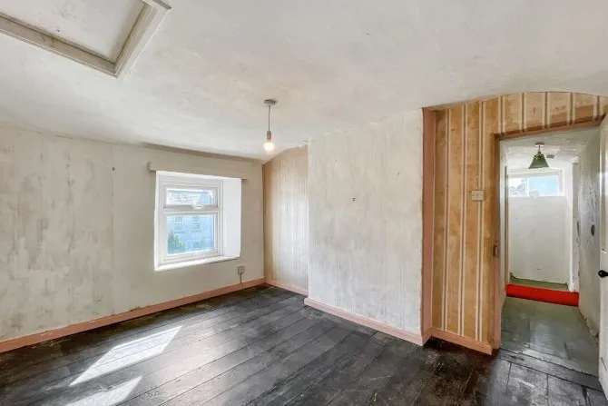 Property for Auction in London - 53 Rose Hill, St. Blazey, Par, Cornwall