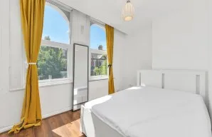 Property for Auction in London - 35B Grove Hill Road, Camberwell, London