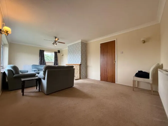 Property for Auction in London - 4 Lodden Close, Bicester, Oxfordshire