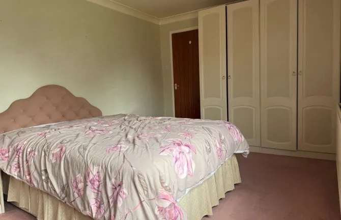 Property for Auction in London - 4 Lodden Close, Bicester, Oxfordshire