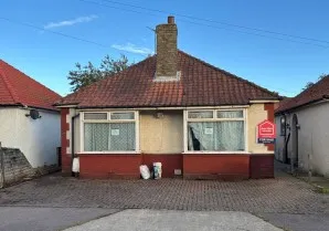 Property for Auction in London - 56 Thomas Road, Clacton-on-Sea, Essex