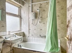 Property for Auction in London - 56 Thomas Road, Clacton-on-Sea, Essex