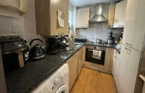 Property for Auction in London - Flat 2 Chandos Parade, Buckingham Road, Edgware, Middlesex
