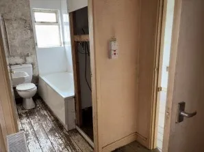 Property for Auction in London - 28 Stream Terrace, Stockport, Cheshire