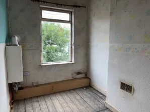 Property for Auction in London - 28 Stream Terrace, Stockport, Cheshire