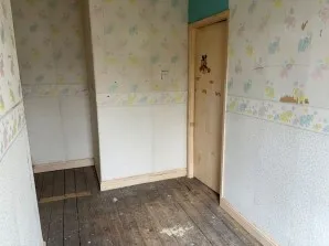 Property for Auction in London - 28 Stream Terrace, Stockport, Cheshire