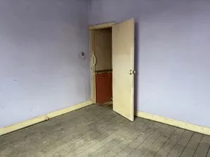 Property for Auction in London - 28 Stream Terrace, Stockport, Cheshire