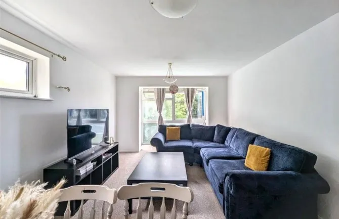 Property for Auction in London - 26 Cadogan Close, Beckenham, Kent