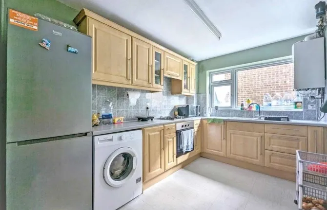 Property for Auction in London - 26 Cadogan Close, Beckenham, Kent