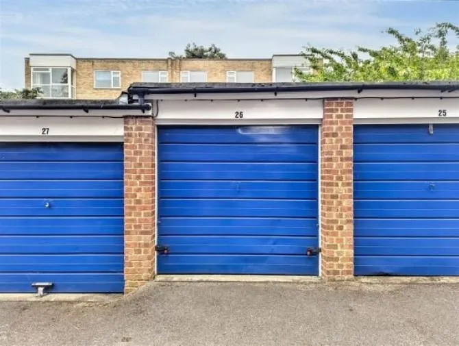 Property for Auction in London - 26 Cadogan Close, Beckenham, Kent